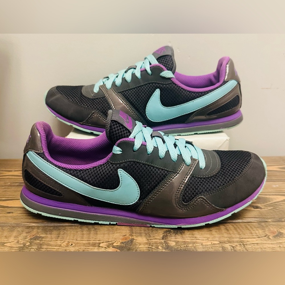 Nike Oceania Running Sneaker 386199-046 Black, Purple, and Teal Shoes Women’s 9